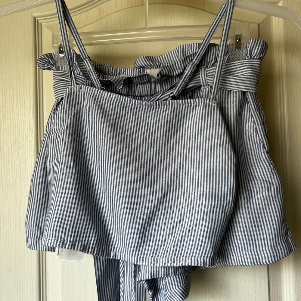 Hollister XS Shorts & Top Set